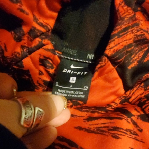 Boys small nike sweatshirt - Picture 2 of 2